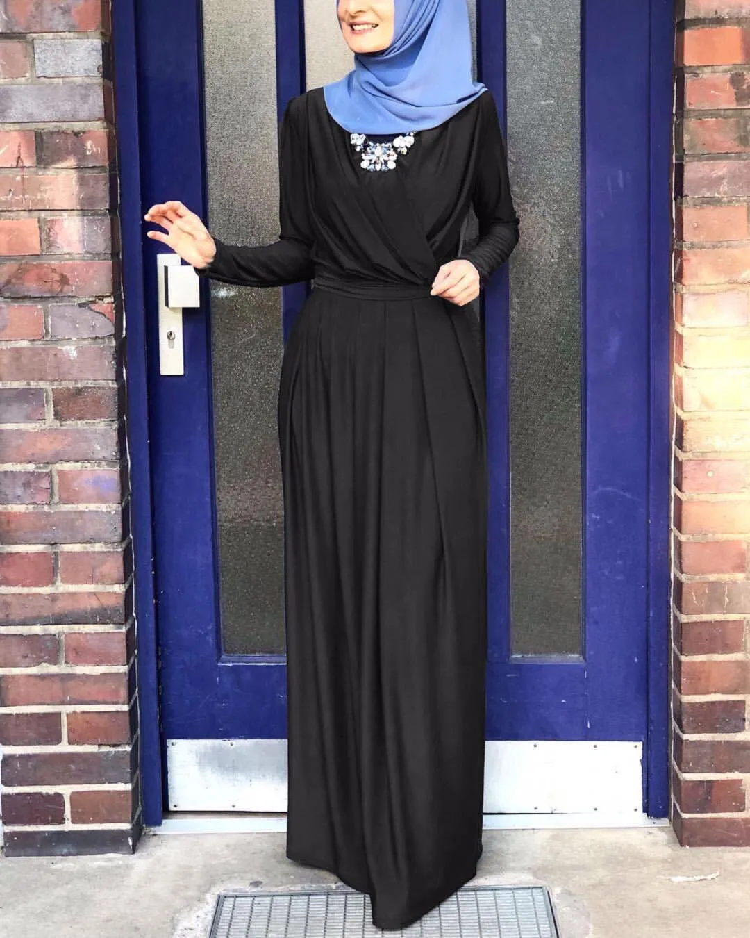 European And American New Style Abaya Dress V-neck Folds And Mopping Floor Skirt