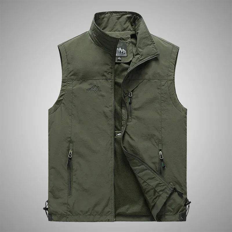 FGKKS Spring New Men Waistcoat Outdoor Leisure Solid Color Vest Young Middle-aged Photography Fishing Casual Vest Jacket Male