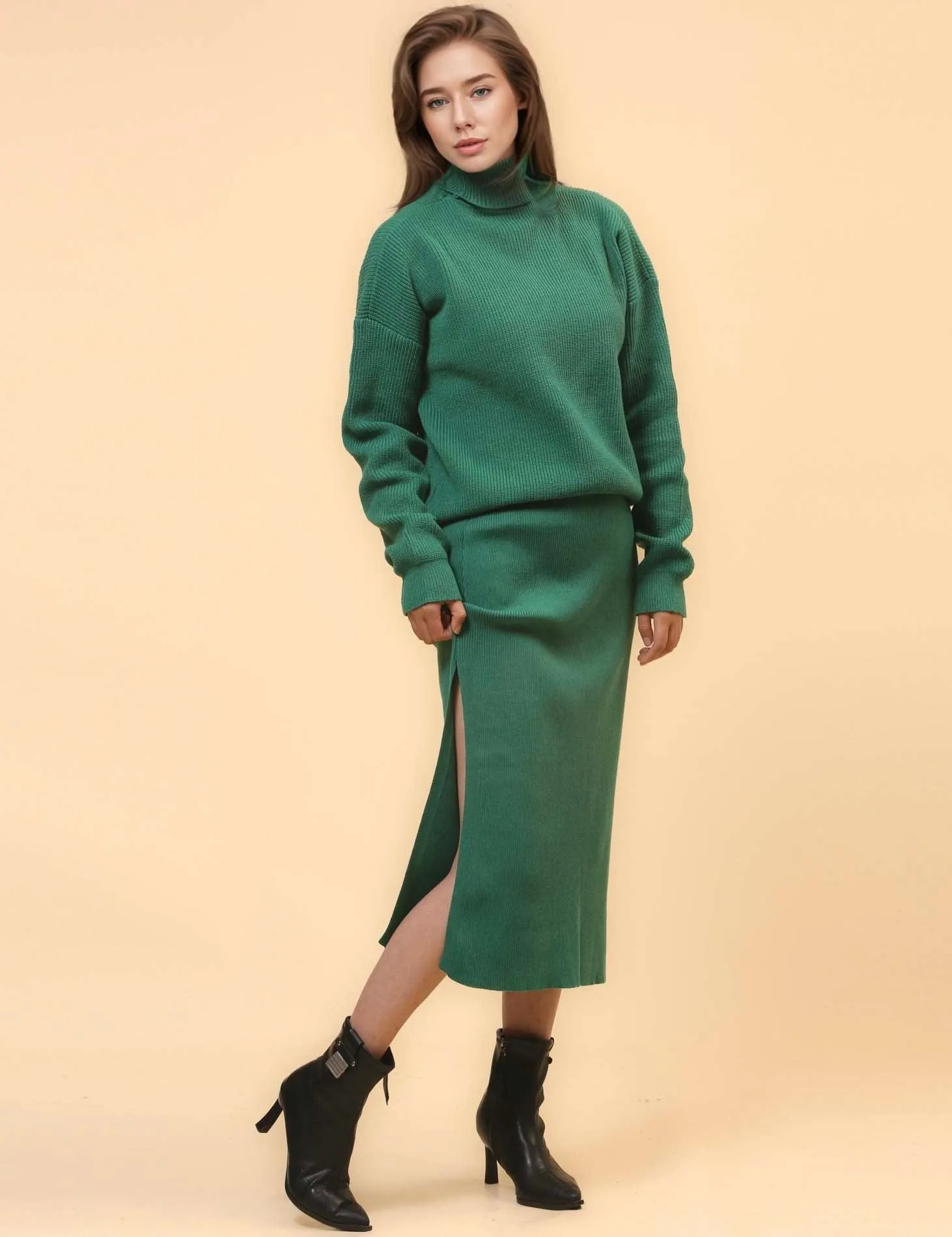 Ladies Turtleneck Pullover with Split Skirt Sweater Set SKST4706