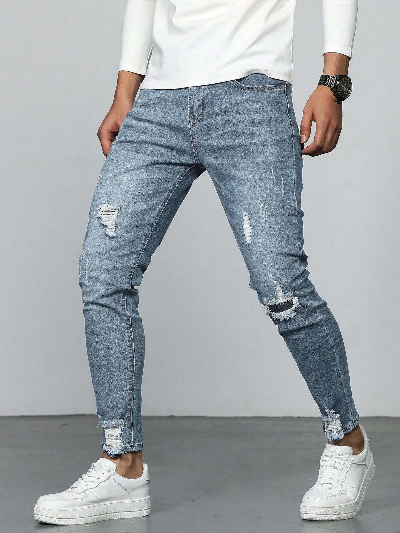 Manfinity LEGND Men's Slim Fit Ripped Jeans