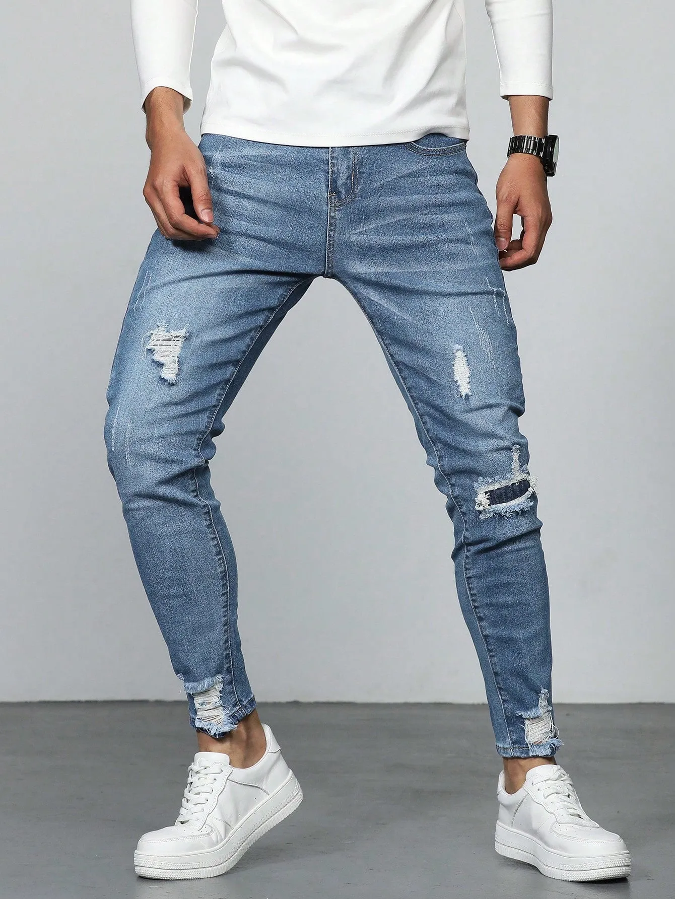 Manfinity LEGND Men's Slim Fit Ripped Jeans