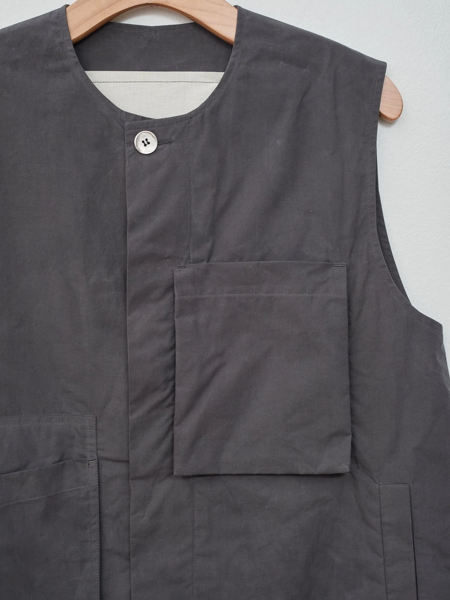 The Tinker Gilet - Proofed Cotton Charcoal