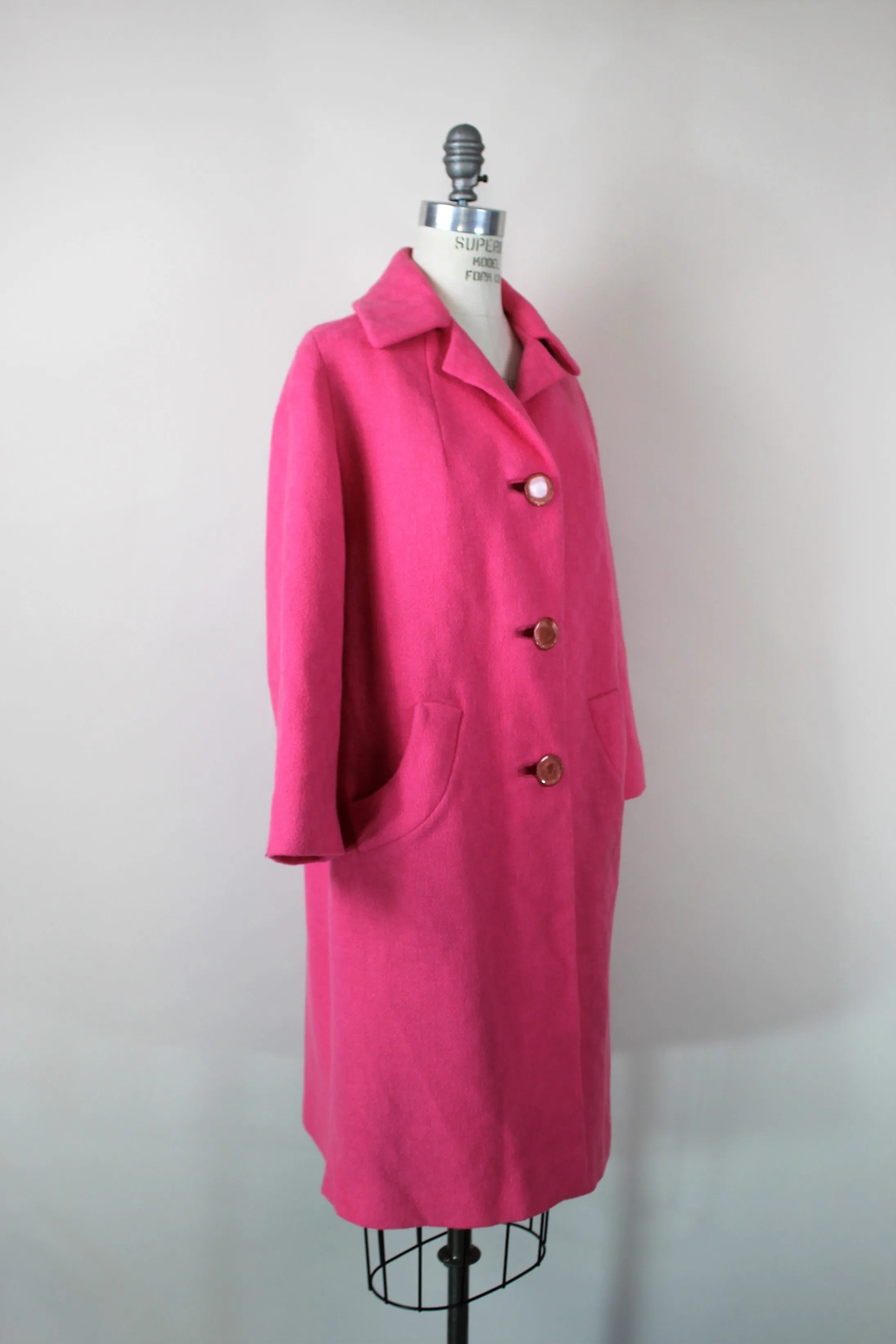 The Vintage 1960s Elle Overcoat in Pink