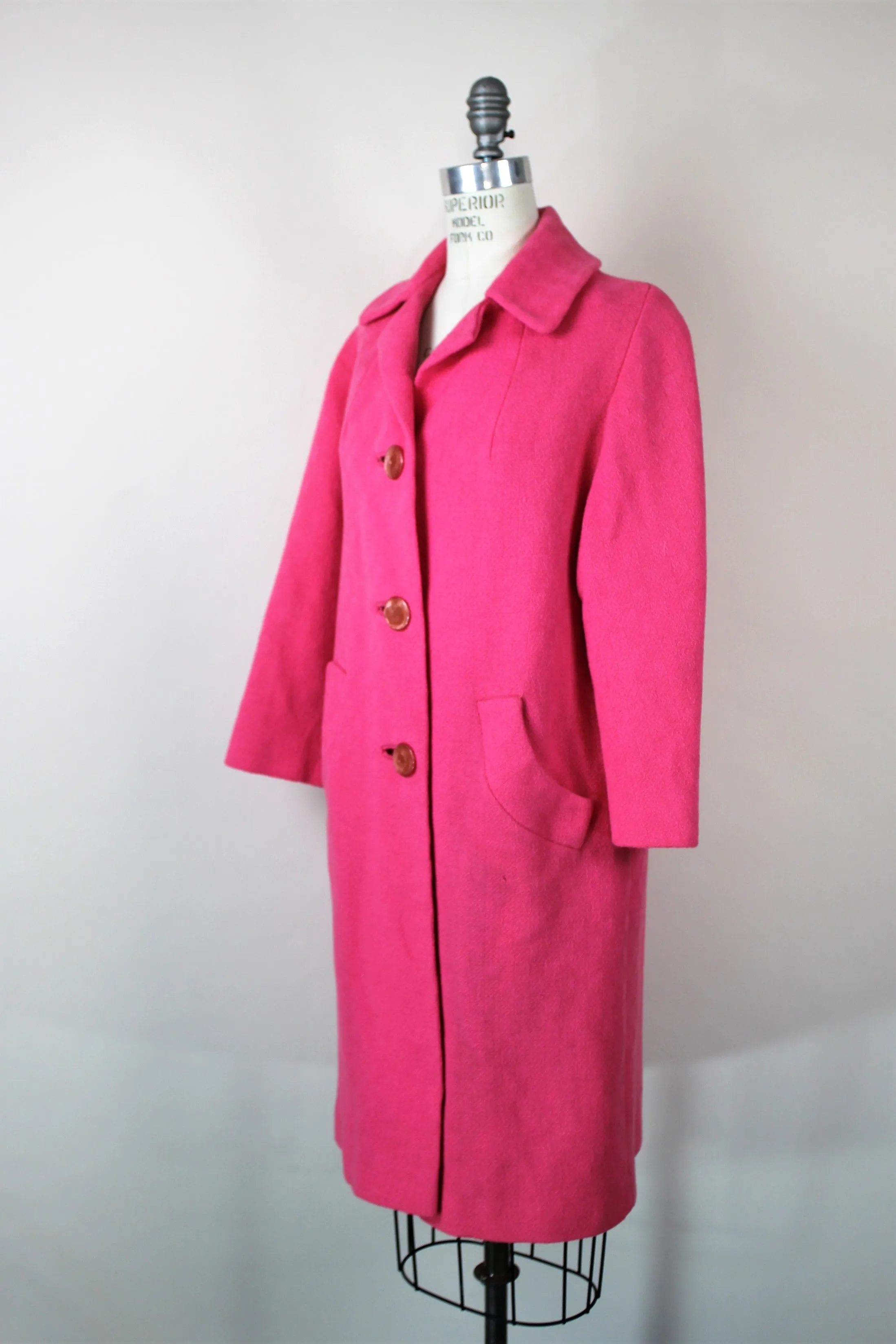 The Vintage 1960s Elle Overcoat in Pink