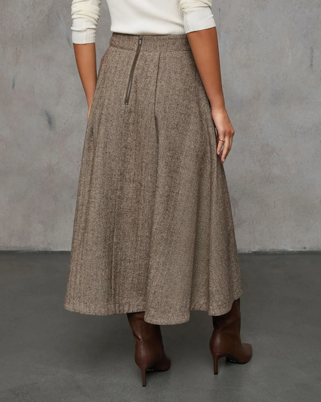 Willah Pleated Pocketed Midi Skirt